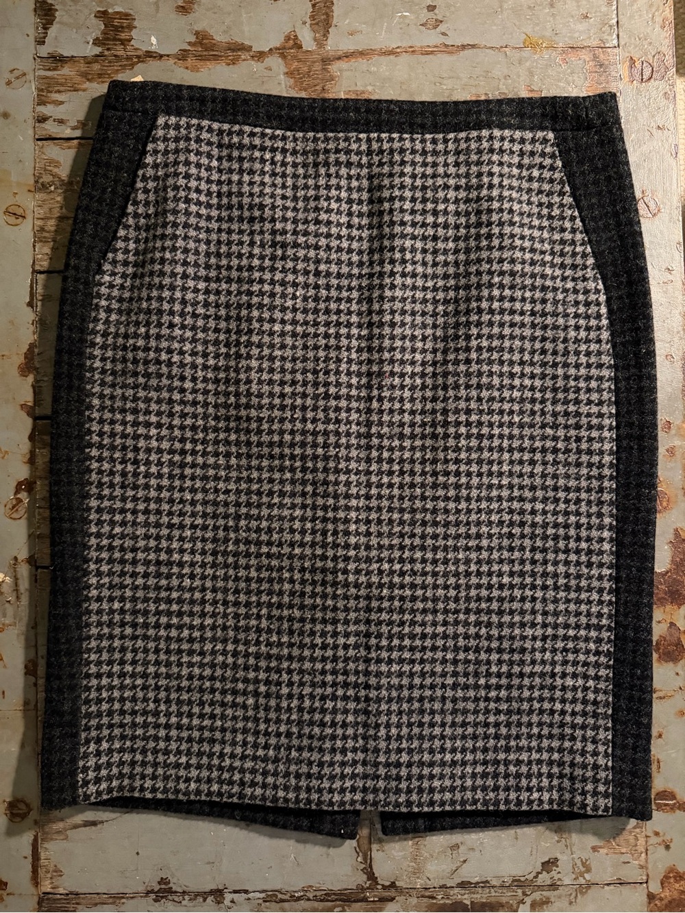 J. Crew Black and Grey Paneled Houndstooth Pencil Skirt with Pockets & Back Slit